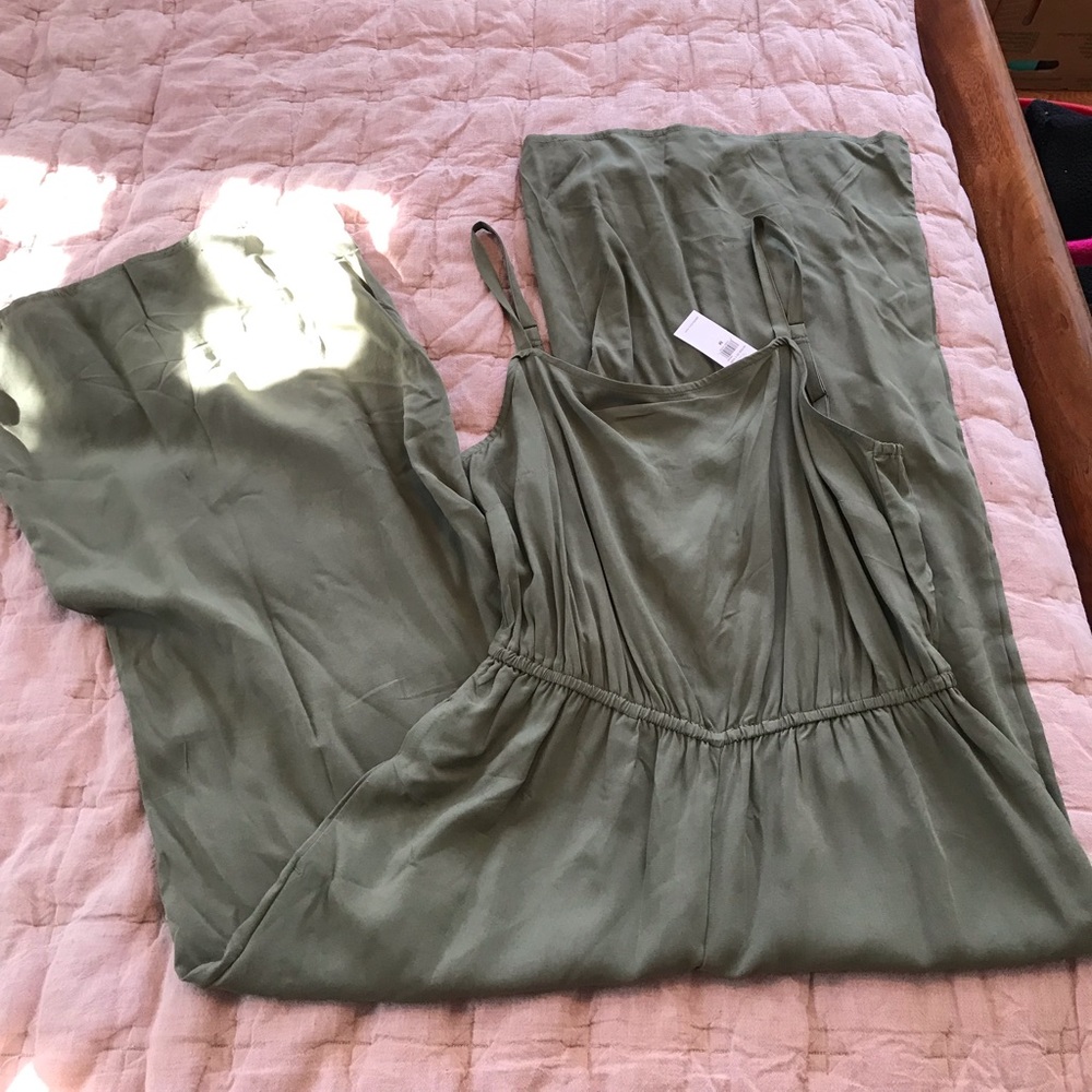 NWT Gap Squareneck Jumpsuit